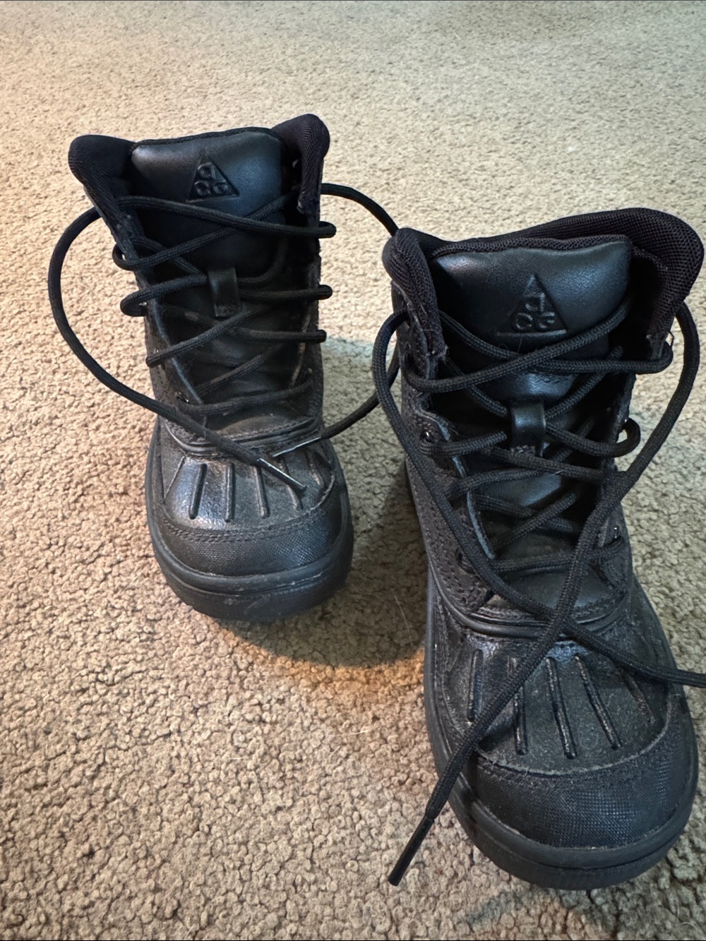 Nike ACG Kids Black Lace-Up Winter Boots